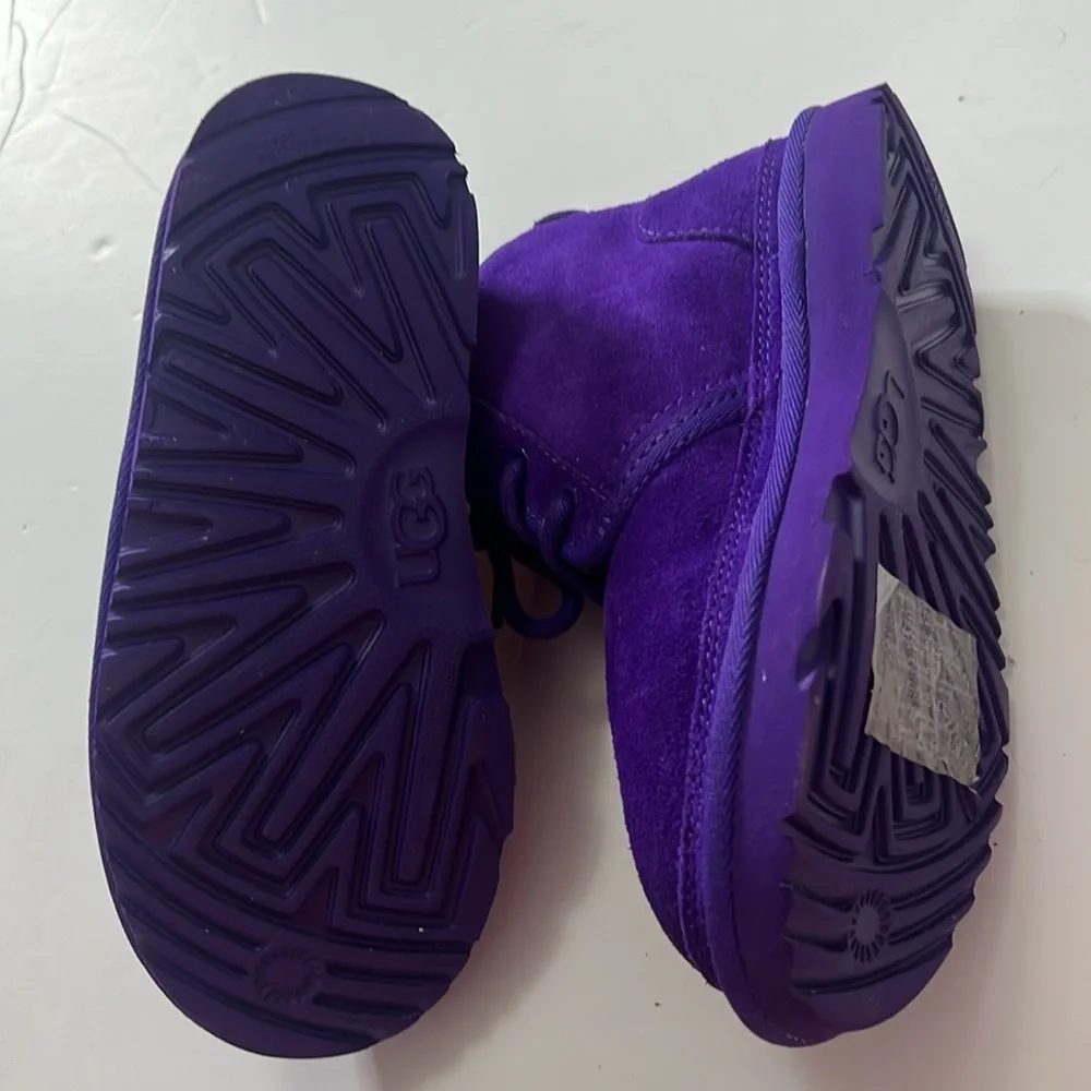 UGG Australia Neumel‎ 11 Purple Suede Ankle Lace up sherling Boots size 1